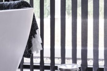 Verticale lamellen zwart met roomba